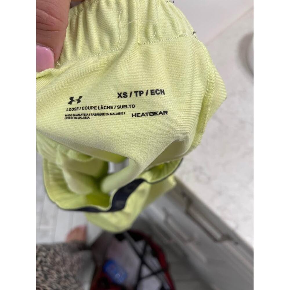 Ladies Under Armour Running Shorts - Picture 5 of 5